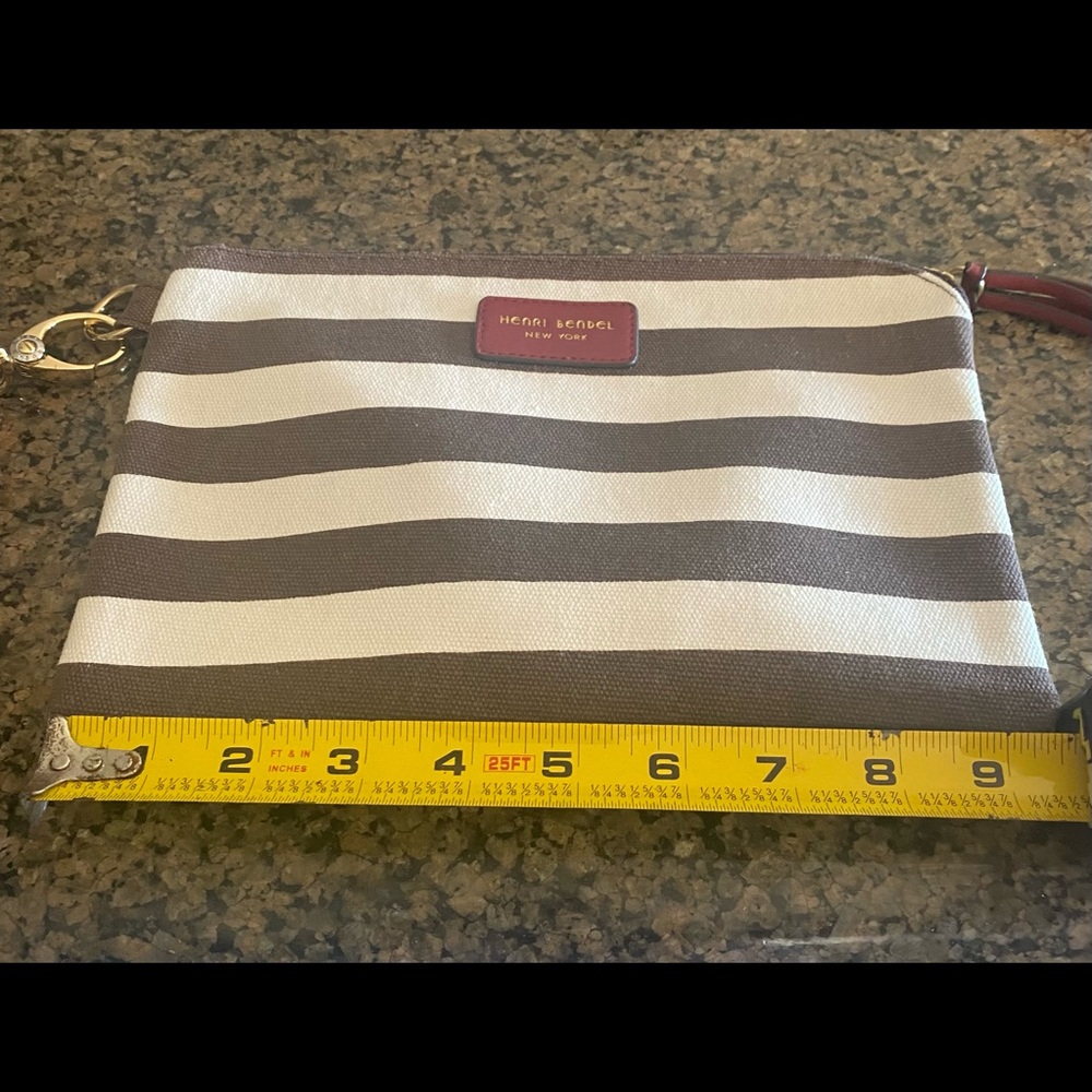 Henri Bendel Wristlet